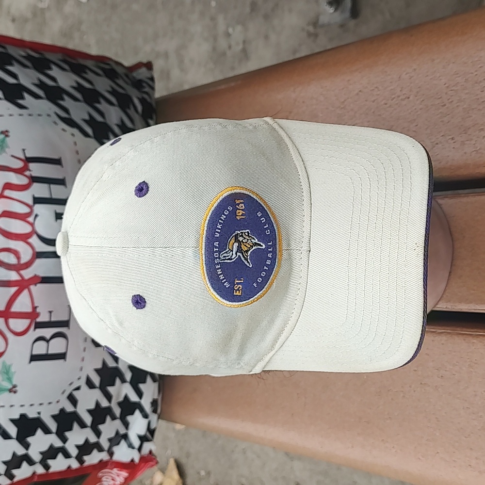 Reebok NFL Minnesota Vikings  Gridiron Classic Hat Cap Rare